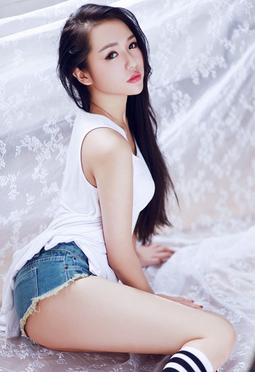 Dong Yuan Yuan Asian Net Idol Hot Asian Girl Sexy Photos