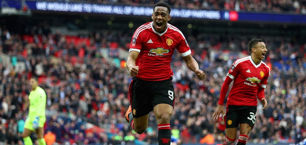 Manchester United football news