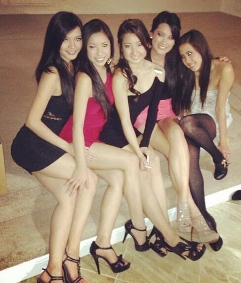 Sexy Asian Bffs Hot Asian Group Sexy Photos Playsports88